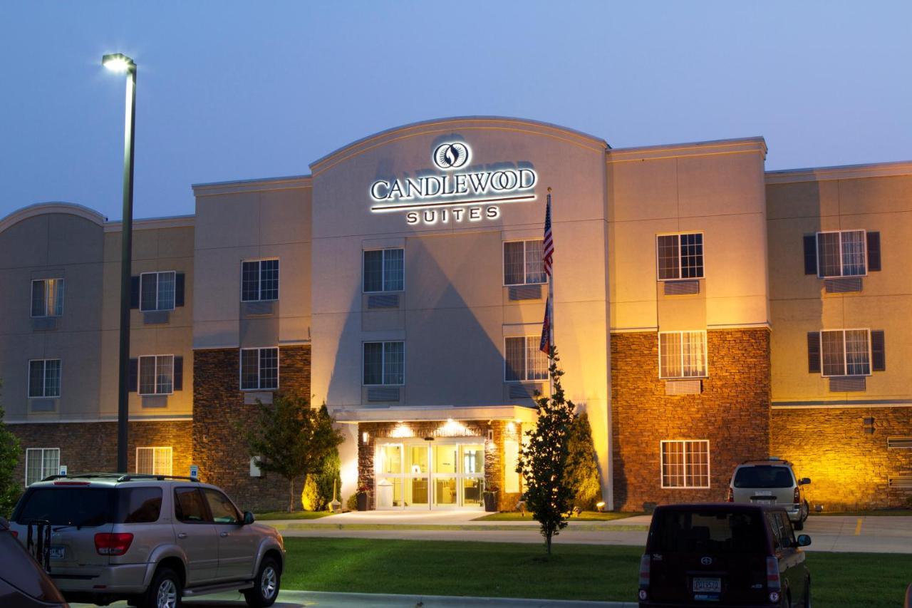 Candlewood Suites Champaign-Urbana University Area By Ihg Exterior photo